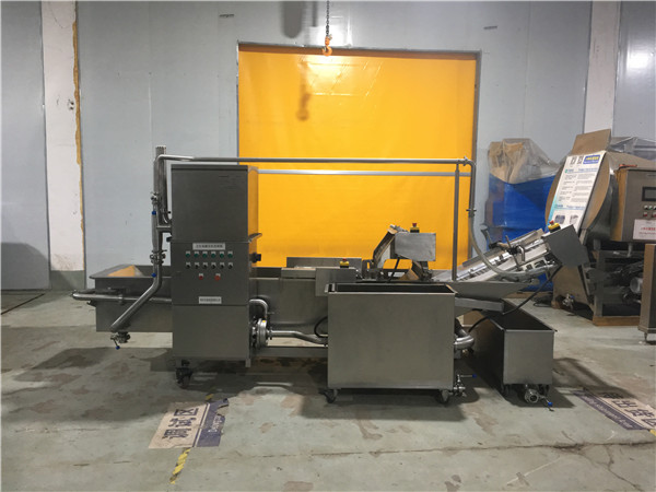 果蔬清洗機(jī)批量化去雜質(zhì)去農(nóng)殘得以實(shí)現(xiàn) 果蔬清洗機(jī)批量化去雜質(zhì)去農(nóng)殘得以實(shí)現(xiàn)